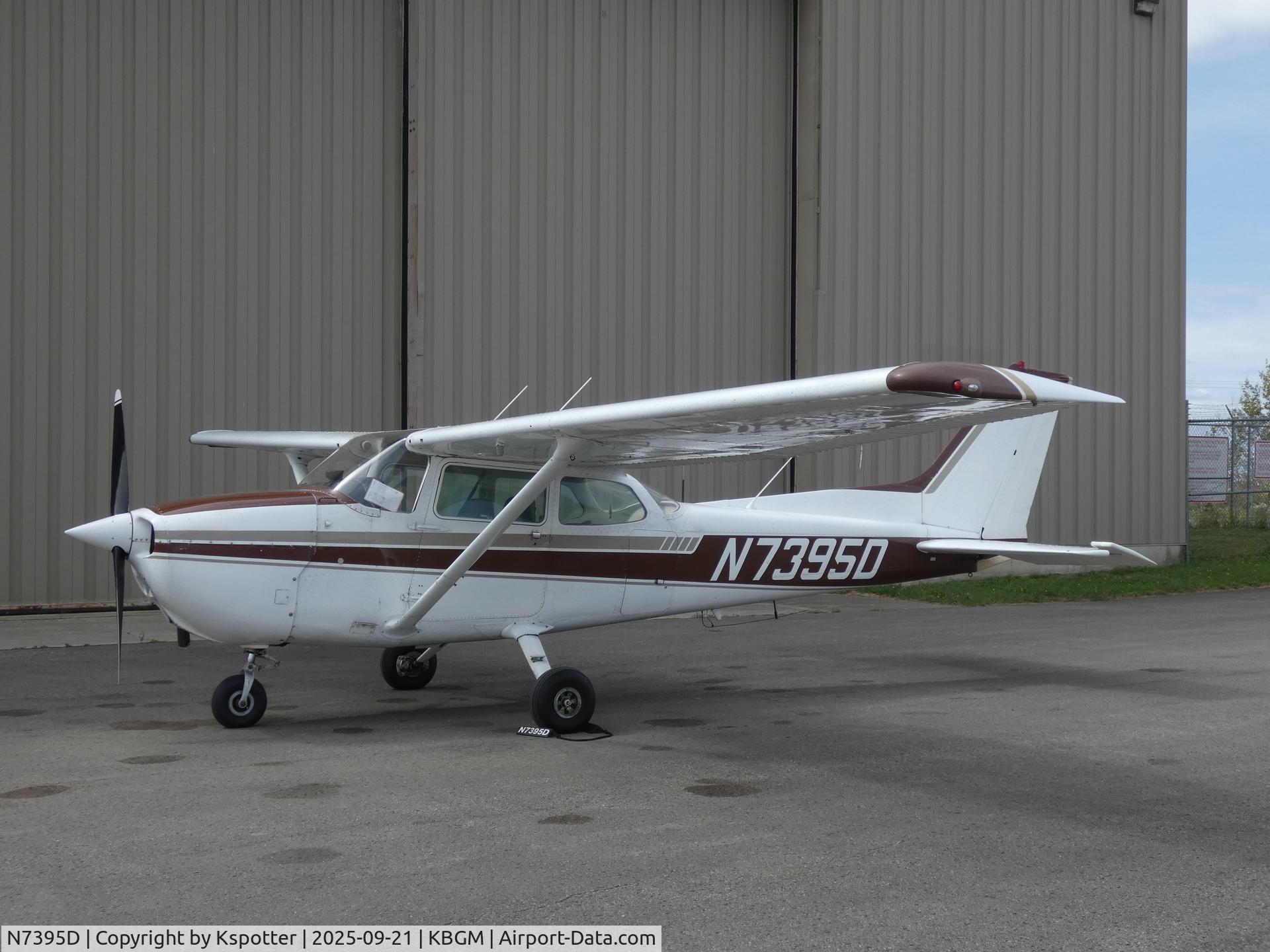 N7395D, 1979 Cessna 172N C/N 17272919, Nice looking 172