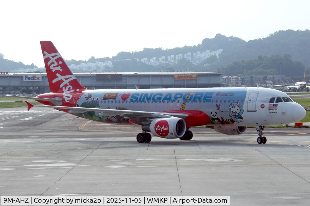 9M-AHZ, 2010 Airbus A320-216 C/N 4361, Taxiing
