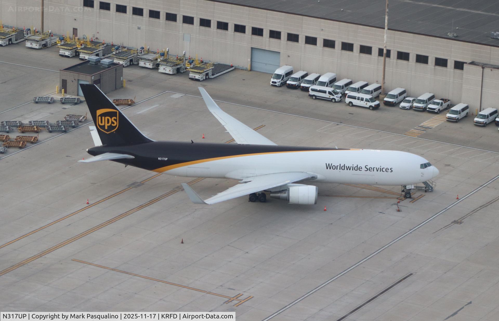 N317UP, 1997 Boeing 767-34AF C/N 27745, Boeing 767-34AF