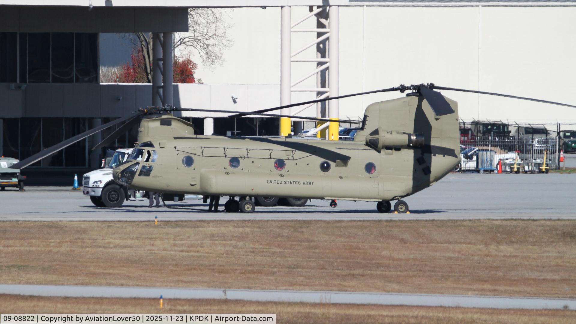 09-08822, , CH-47F