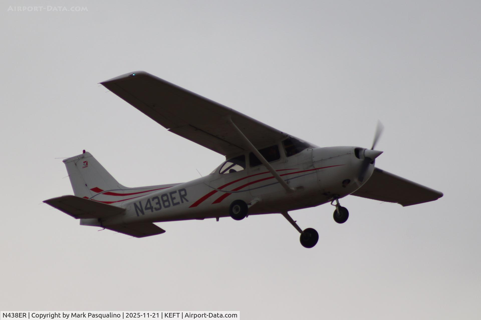 N438ER, 2001 Cessna 172S C/N 172S8934, Cessna 172S