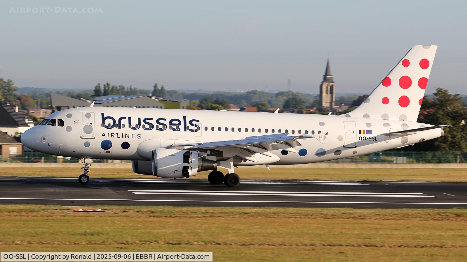 OO-SSL, 2002 Airbus A319-111 C/N 1803, at ebbr