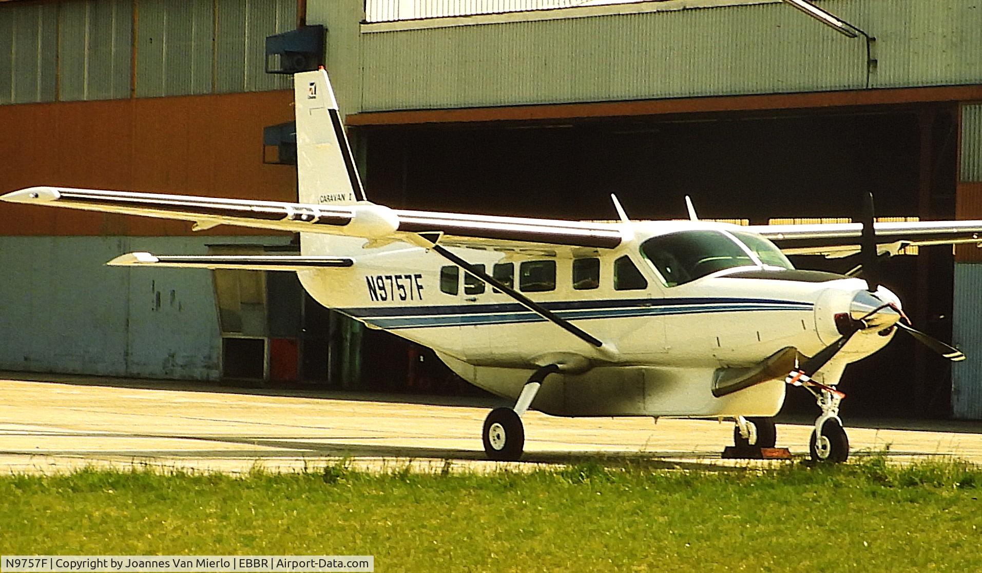 N9757F, 1990 Cessna 208 Caravan I C/N 20800177, ex-slide