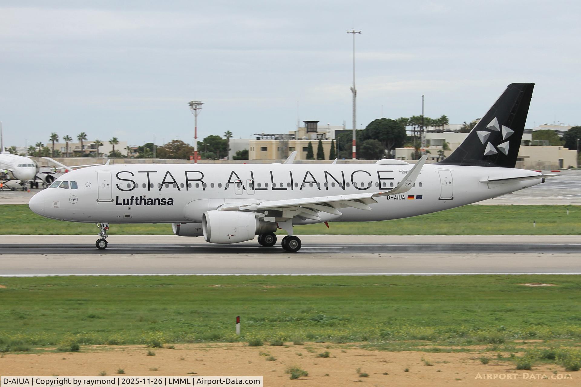 D-AIUA, 2013 Airbus A320-214 C/N 5935, Airbus A320-214 reg D-AIUA in Lufthansa Star Alliance livery on the main runway in Malta.