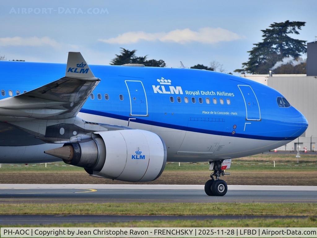 PH-AOC, 2005 Airbus A330-203 C/N 703, KLM9860