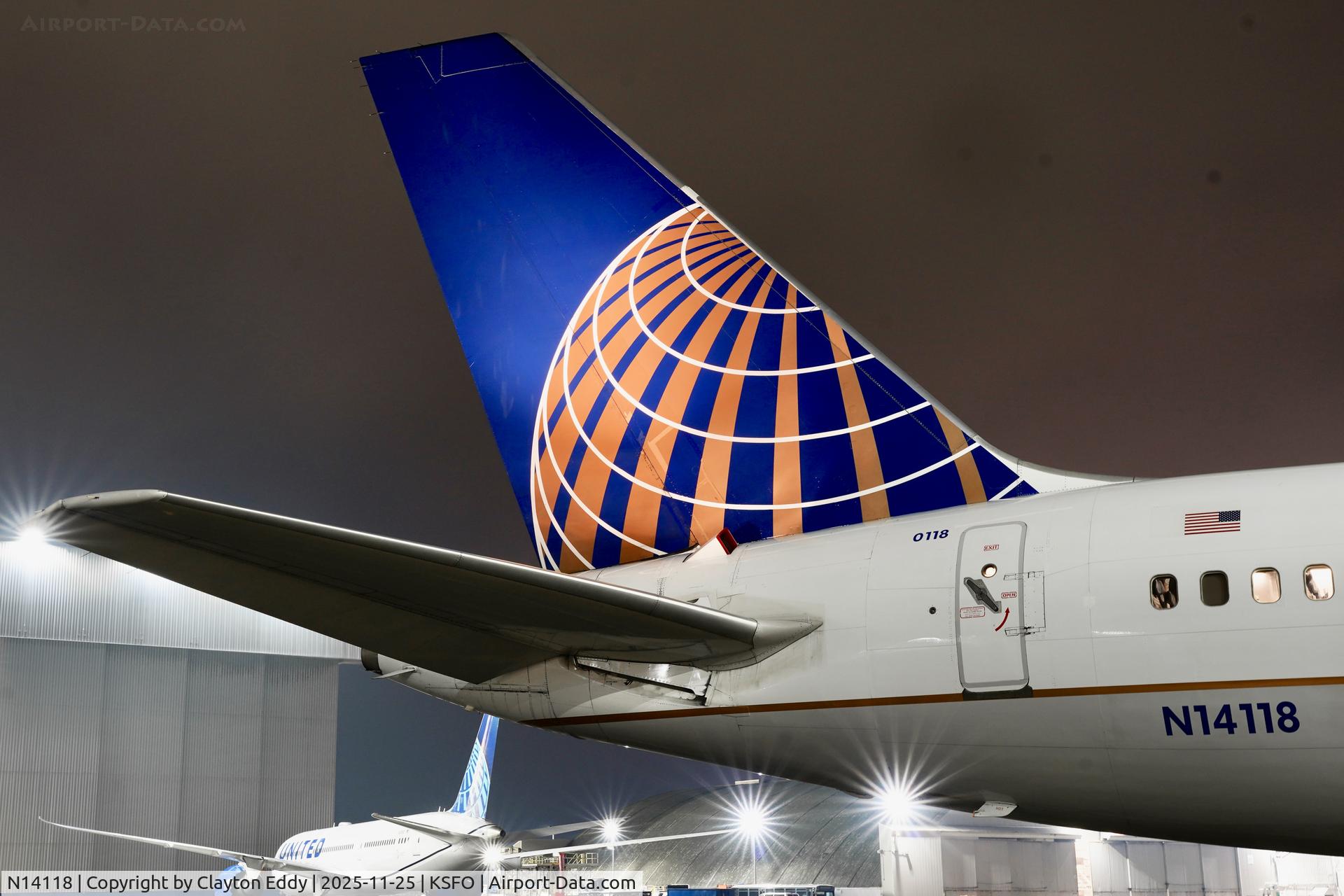 N14118, 1997 Boeing 757-224 C/N 27560, SFO 2025