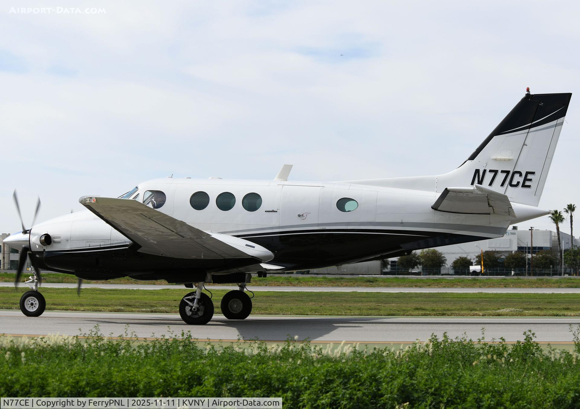 N77CE, 1978 Beech E-90 King Air C/N LW-257, King Air 90 owned by Small Plane LLC