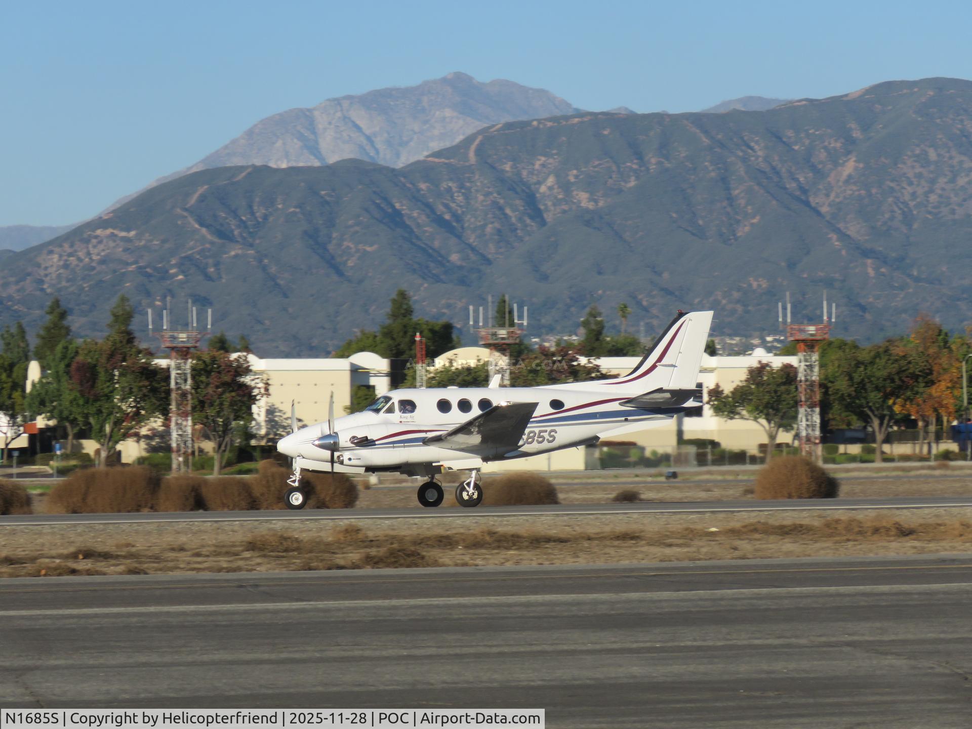 N1685S, 2003 Beech C90A King Air C/N LJ-1685, Ready to rotate