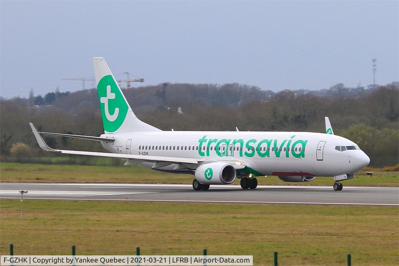 F-GZHK, 2014 Boeing 737-8K2 C/N 37790, Taxe off run rwy 07R, Brest-Bretagne airport (LFRB-BES)