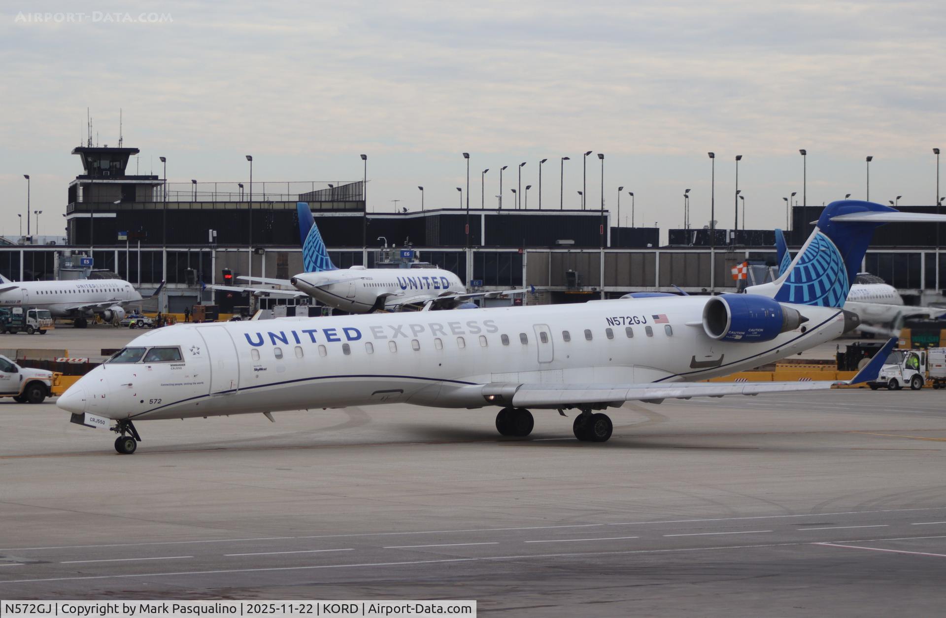 N572GJ, 2003 Bombardier CRJ-700 (CL-600-2C10) Regional Jet C/N 10117, CL-600-2C10