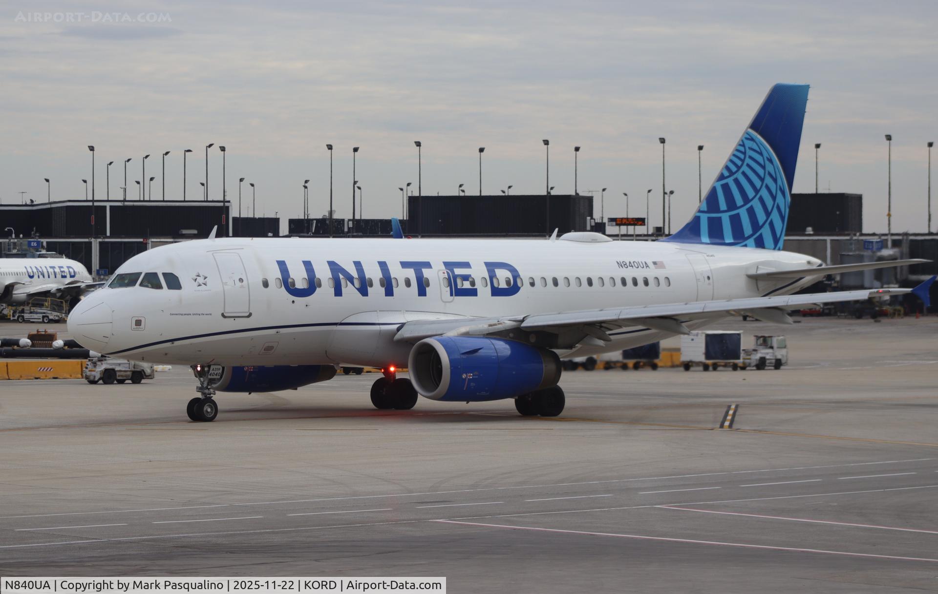 N840UA, 2001 Airbus A319-131 C/N 1522, Airbus A319-131