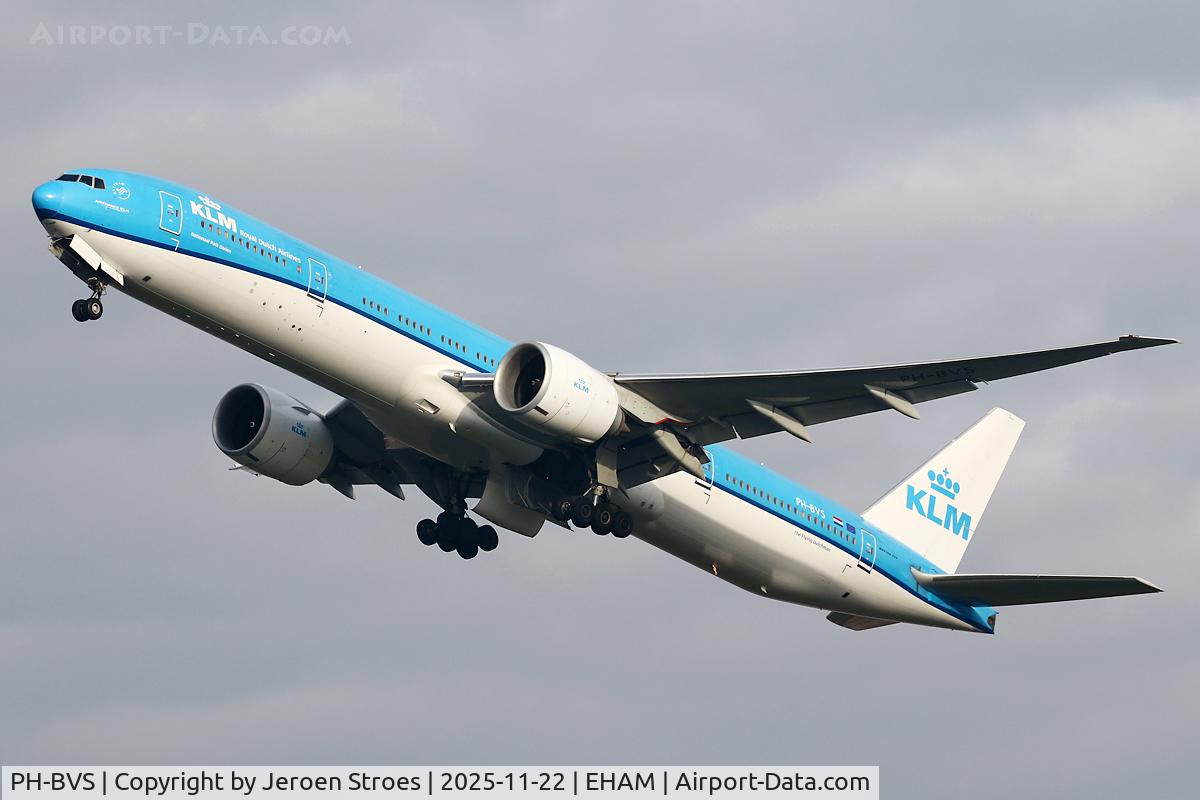 PH-BVS, 2017 Boeing 777-306/ER C/N 61604, eham