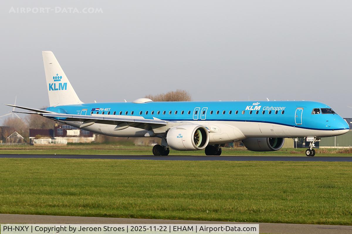 PH-NXY, 2025 Embraer ERJ-190-400STD C/N 19020174, eham