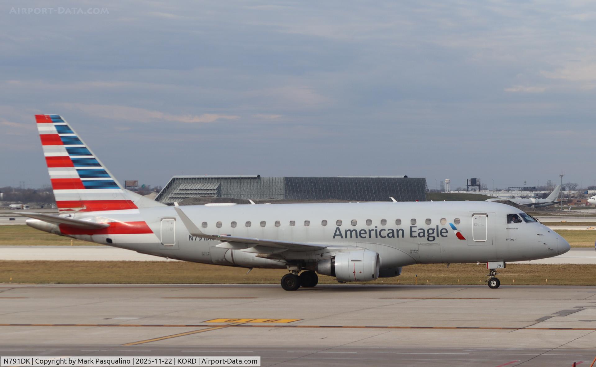 N791DK, 2004 Embraer 170SU (ERJ-170-100SU) C/N 17000019, ERJ-170-100SU