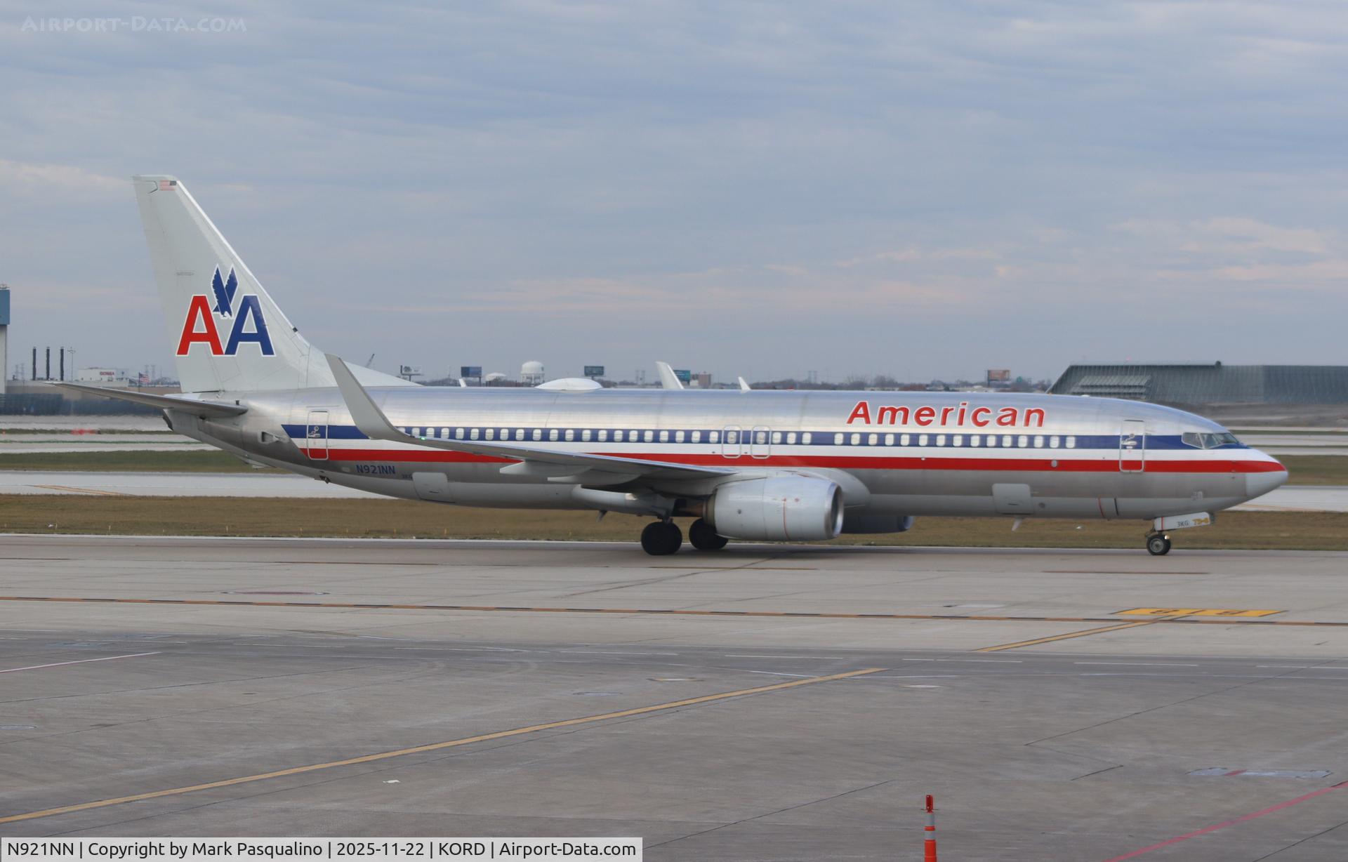 N921NN, 2013 Boeing 737-823 C/N 33229, Boeing 737-823