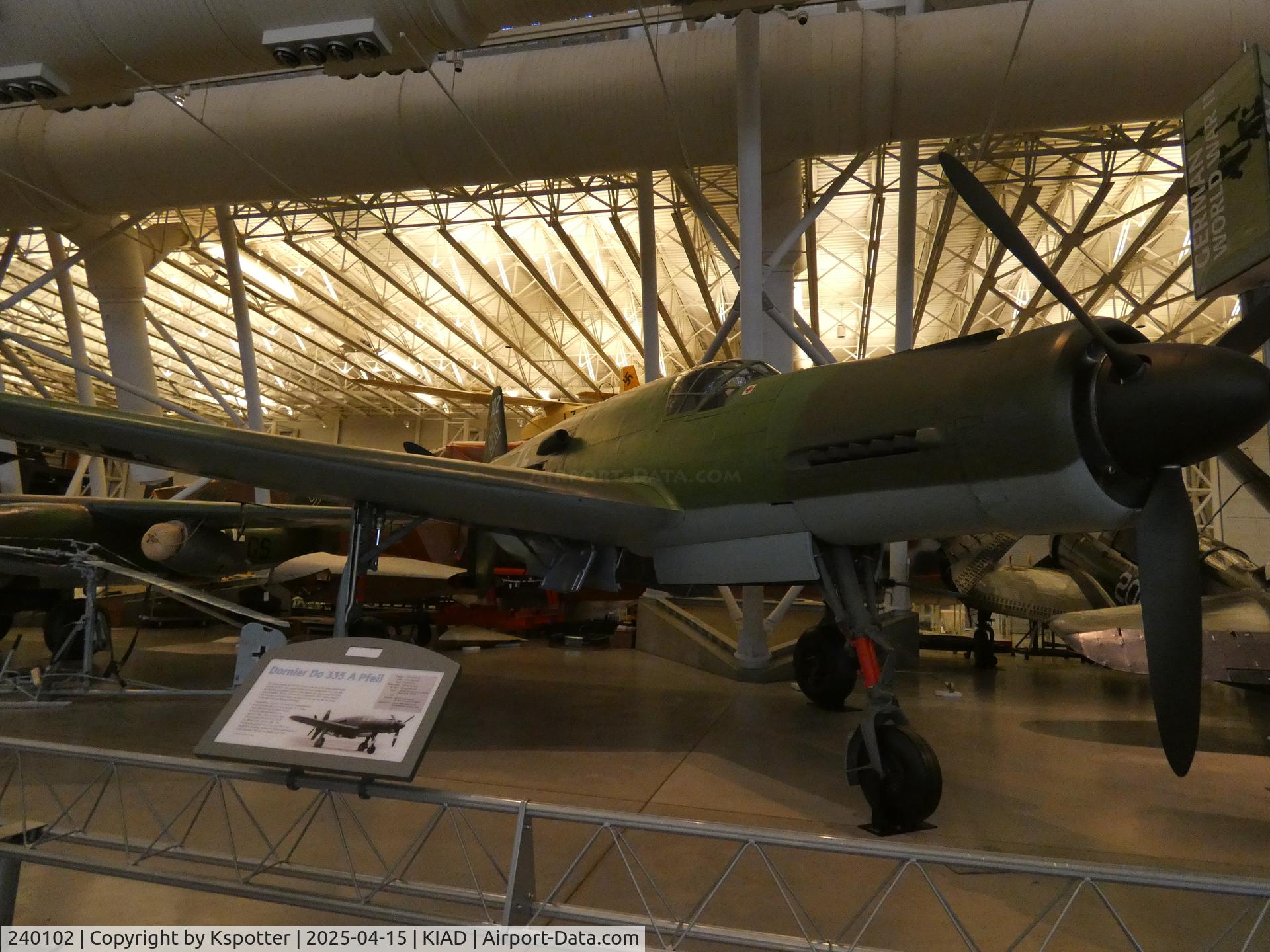 240102, 1944 Dornier Do-335A Pfeil C/N 240102, Very big fighter