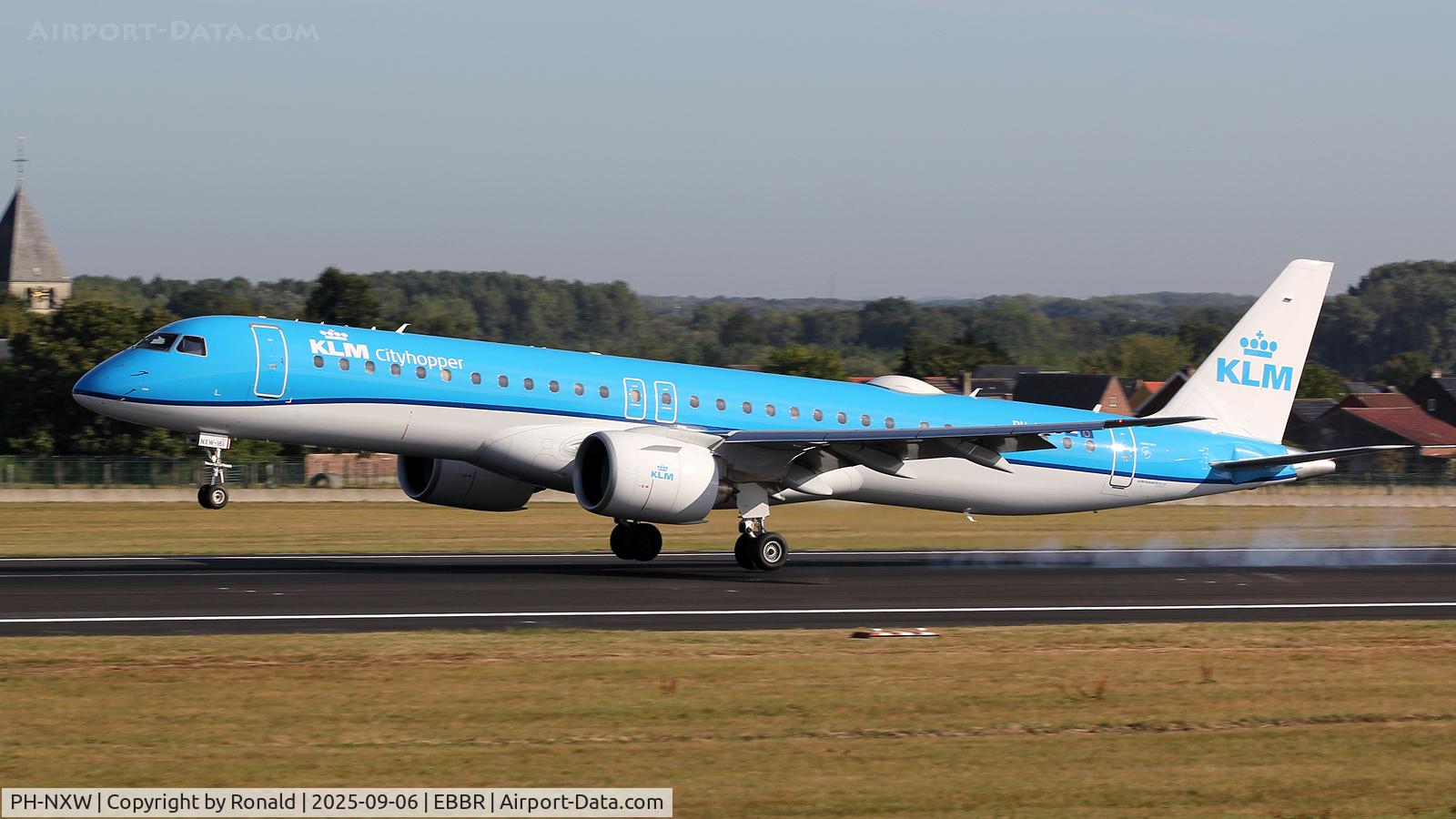 PH-NXW, 2024 Embraer E195-E2 C/N 19020161, at ebbr