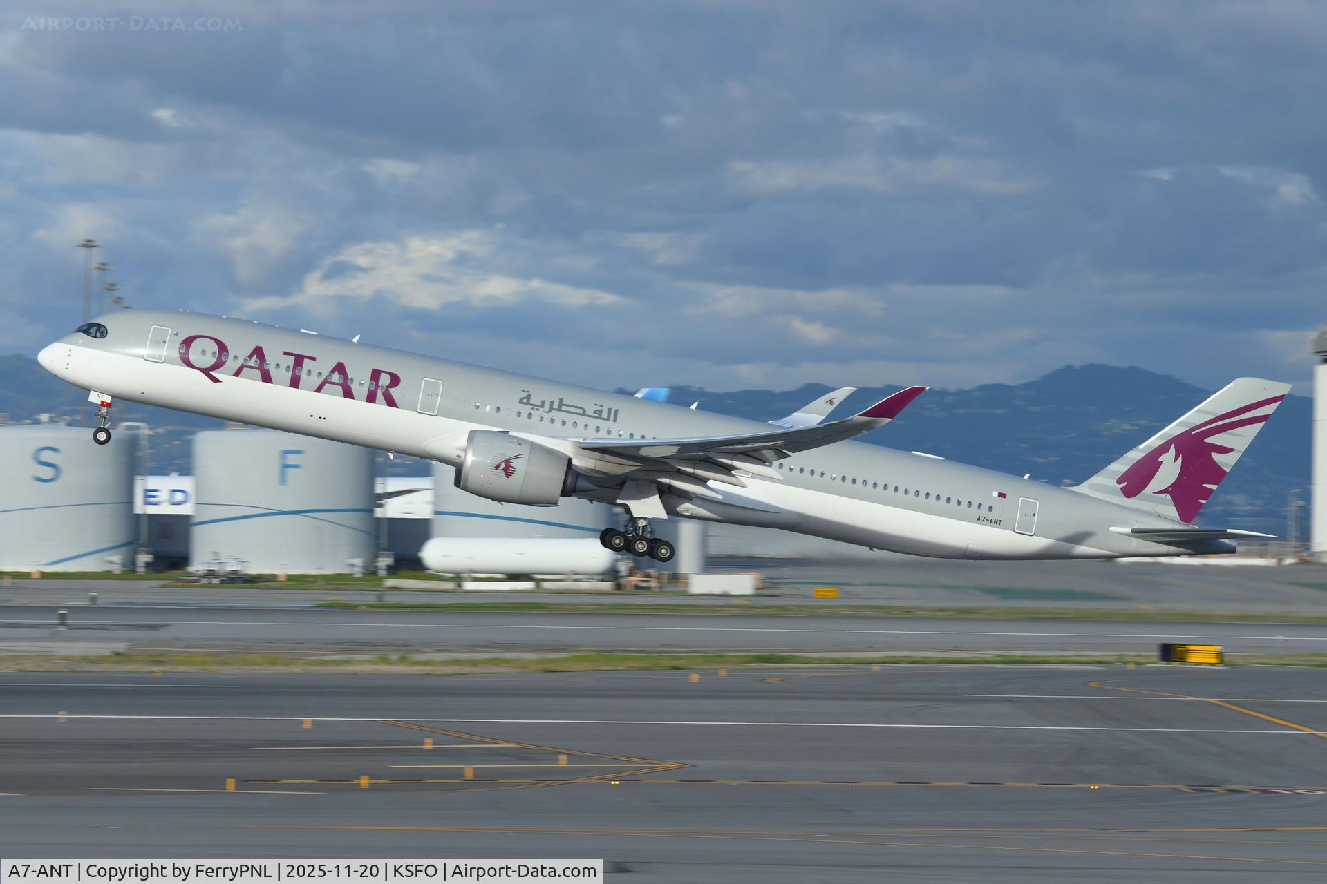 A7-ANT, 2023 Airbus A350-1041 C/N 430, Qatar A351 departing for its long haul flight to Doha