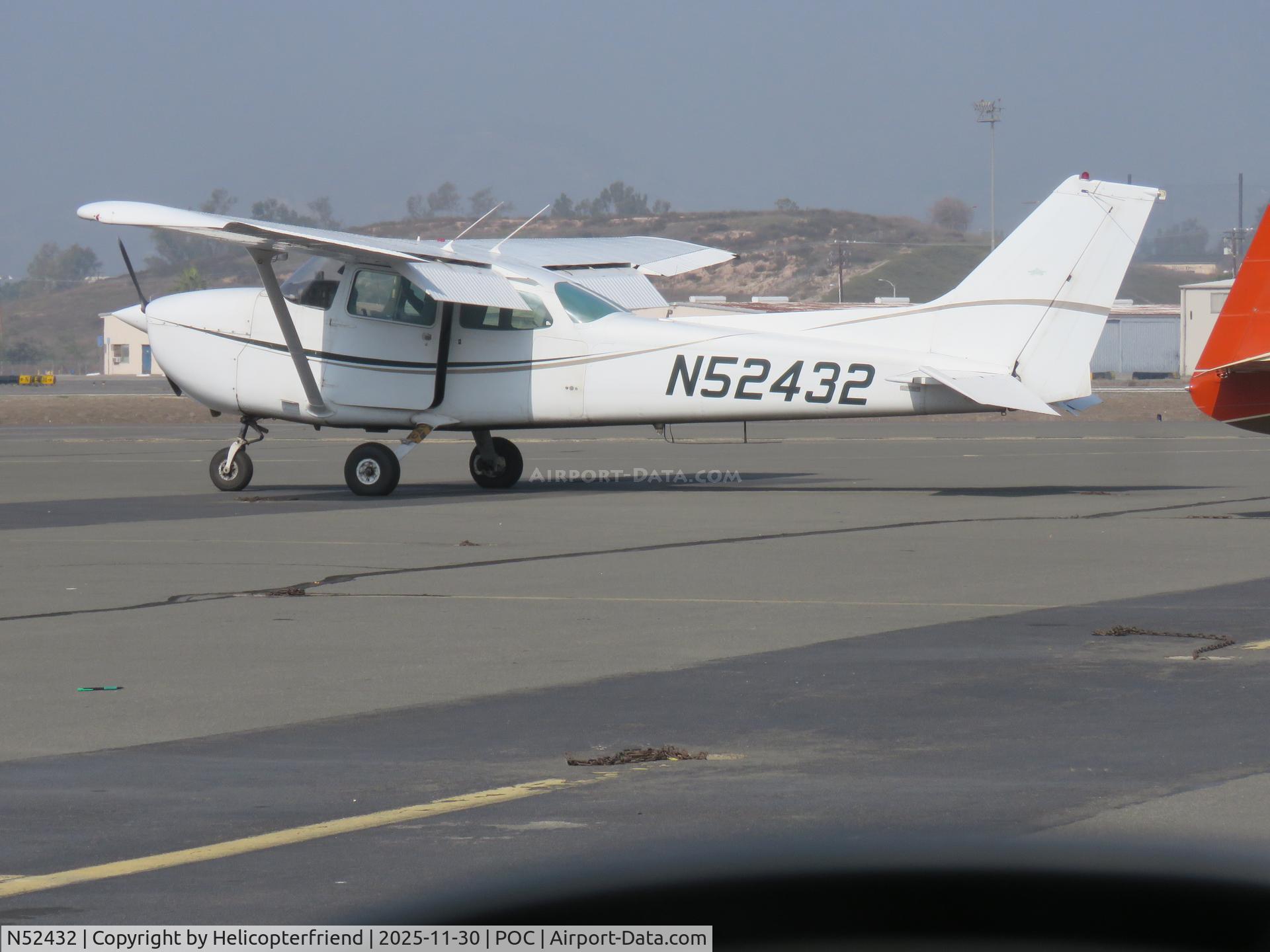 N52432, 1980 Cessna 172P C/N 17274517, Parked in transit parking