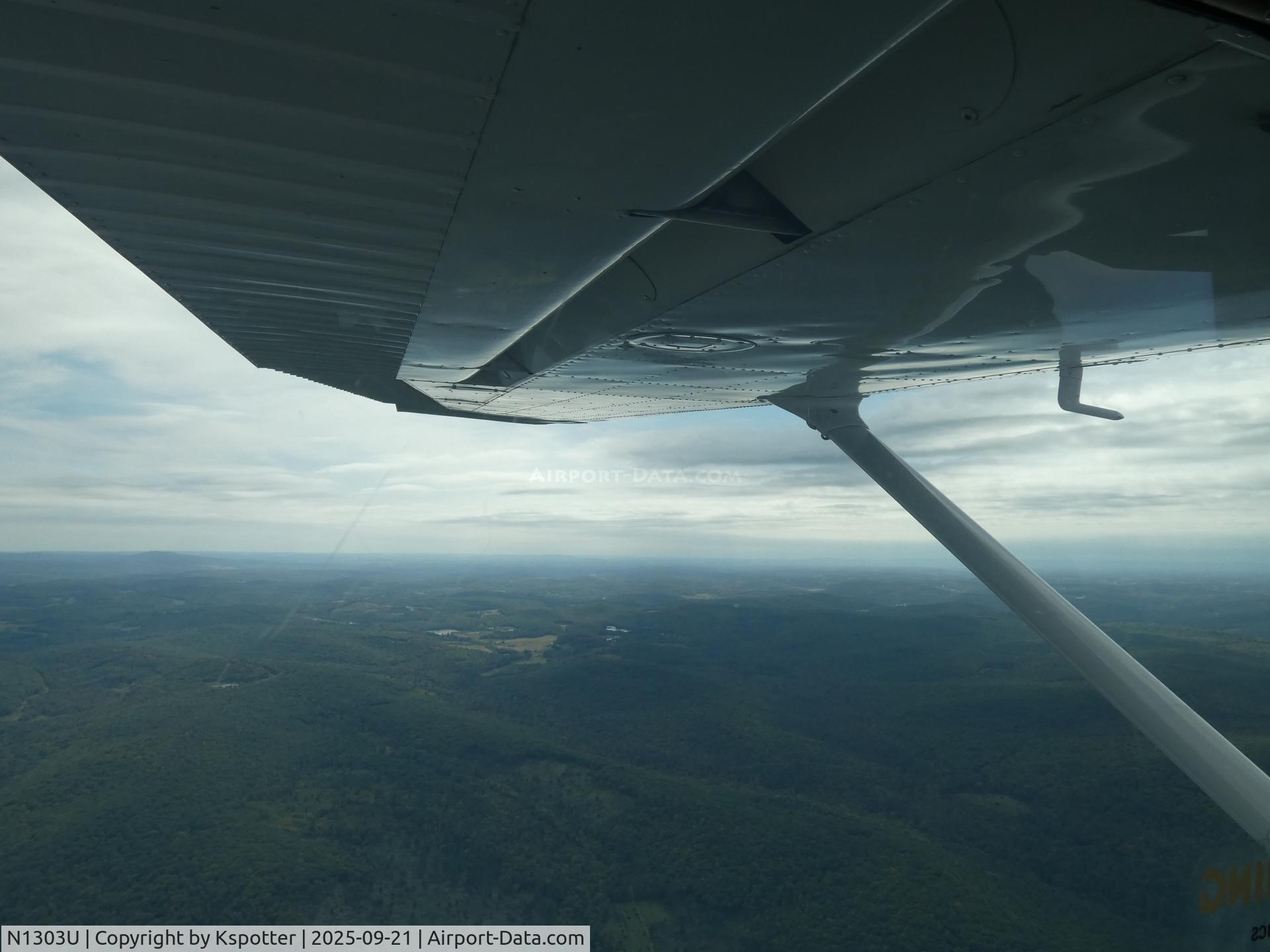 N1303U, 1976 Cessna 172M C/N 17266995, Flying from Binghamton to Susquehanna