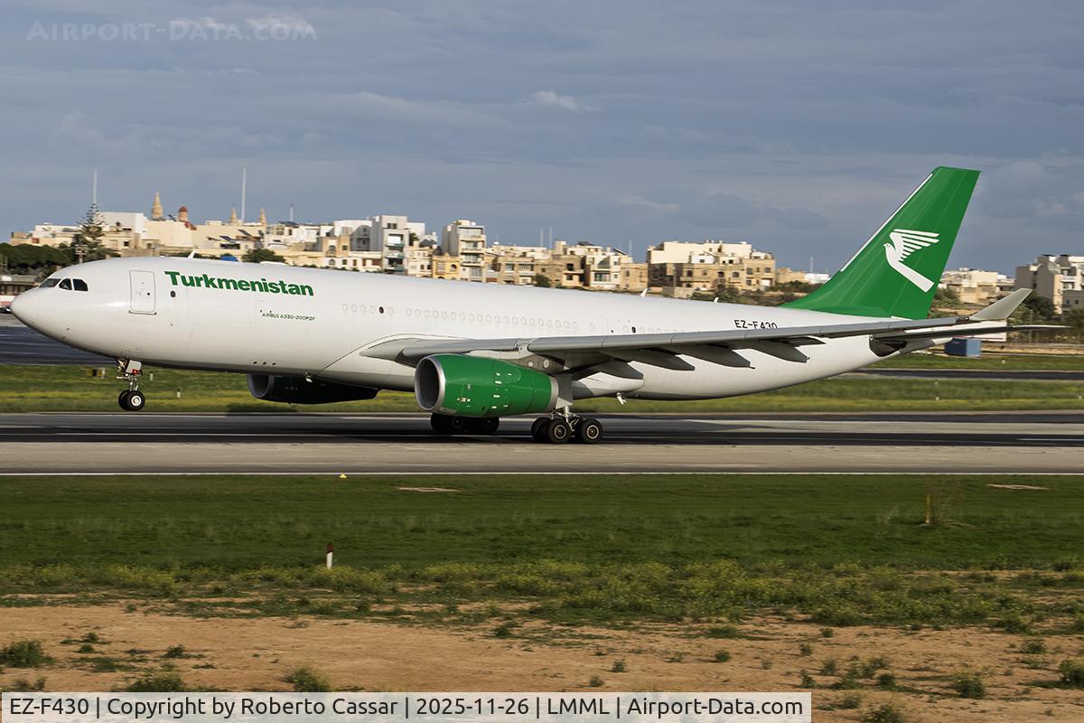 EZ-F430, Airbus A330-243(P2F) C/N 815, Runway 31