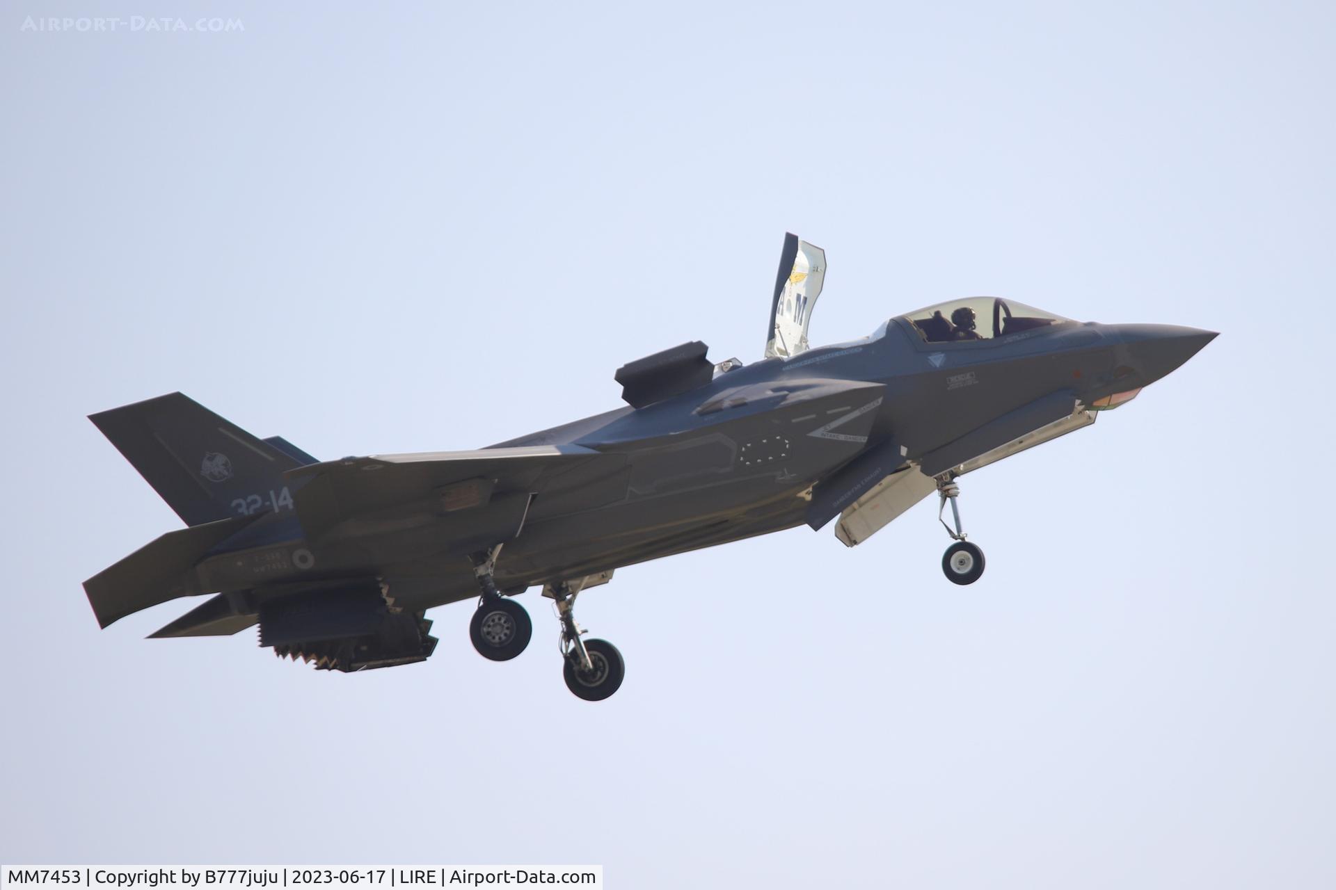 MM7453, Lockheed Martin F-35B C/N BL-3, at LIRE