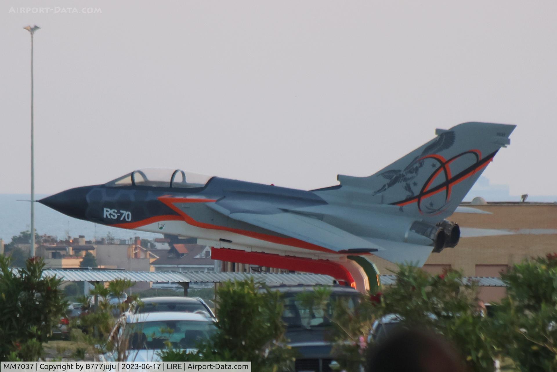 MM7037, Panavia Tornado IDS C/N 333/IS036/5046, at LIRE
