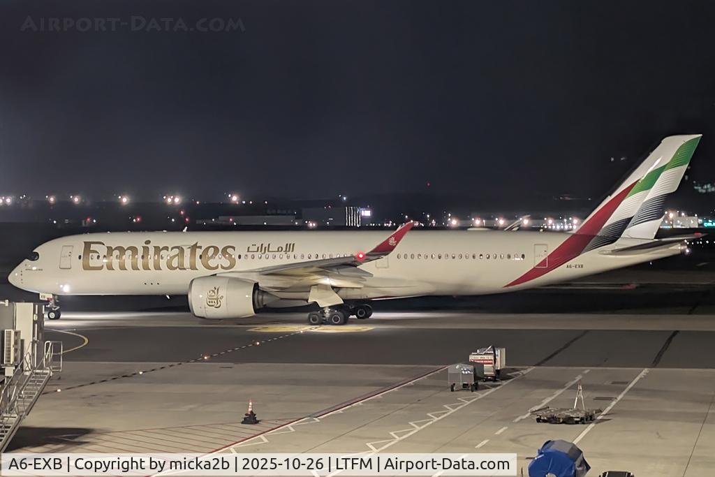 A6-EXB, 2024 Airbus A350-941 C/N 690, Taxiing