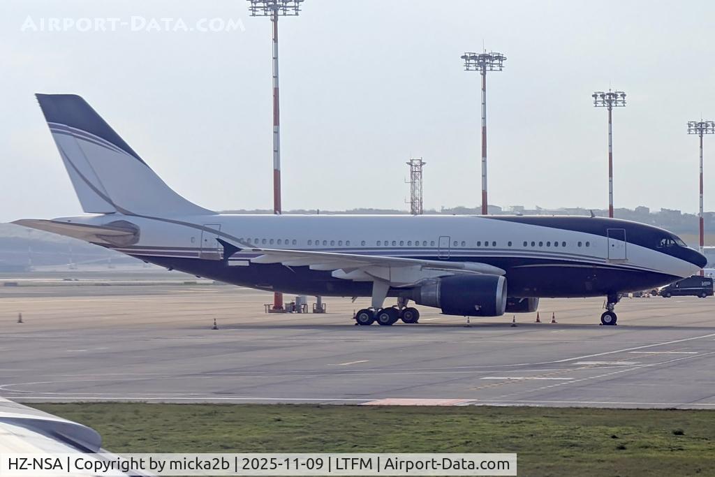 HZ-NSA, 1987 Airbus A310-304 C/N 431, Parked