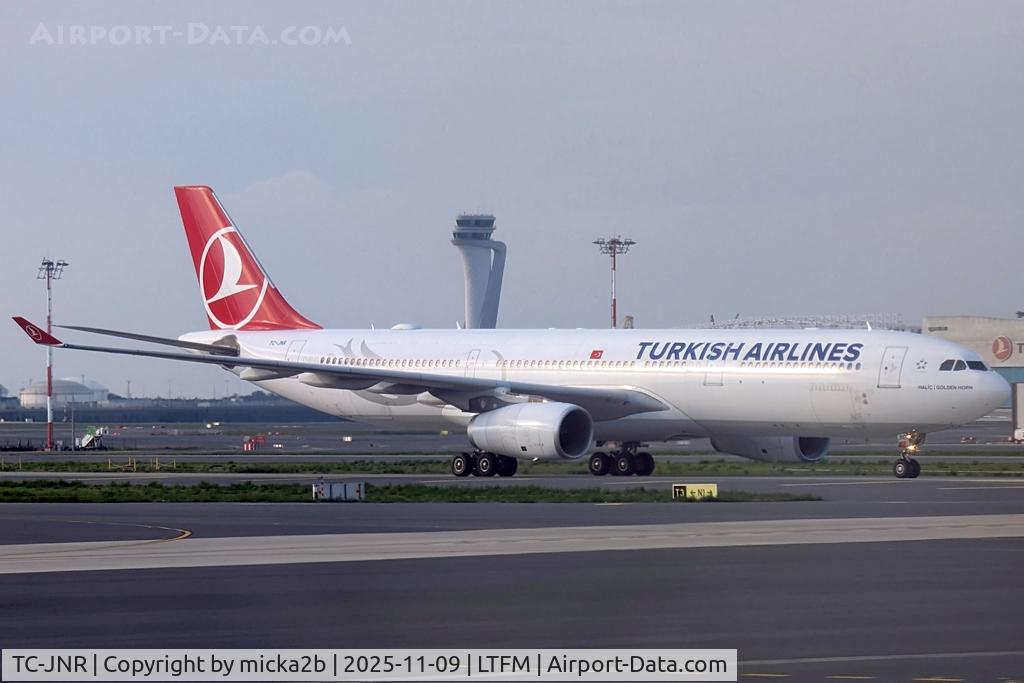 TC-JNR, 2012 Airbus A330-343X C/N 1311, Taxiing