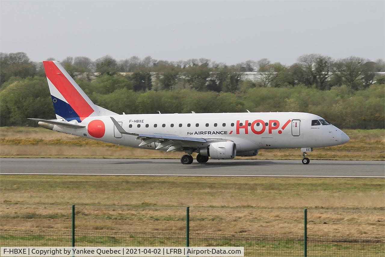 F-HBXE, 2009 Embraer 170ST (ERJ-170-100ST) C/N 17000286, Take off run rwy 07R, Brest-Bretagne airport (LFRB-BES)