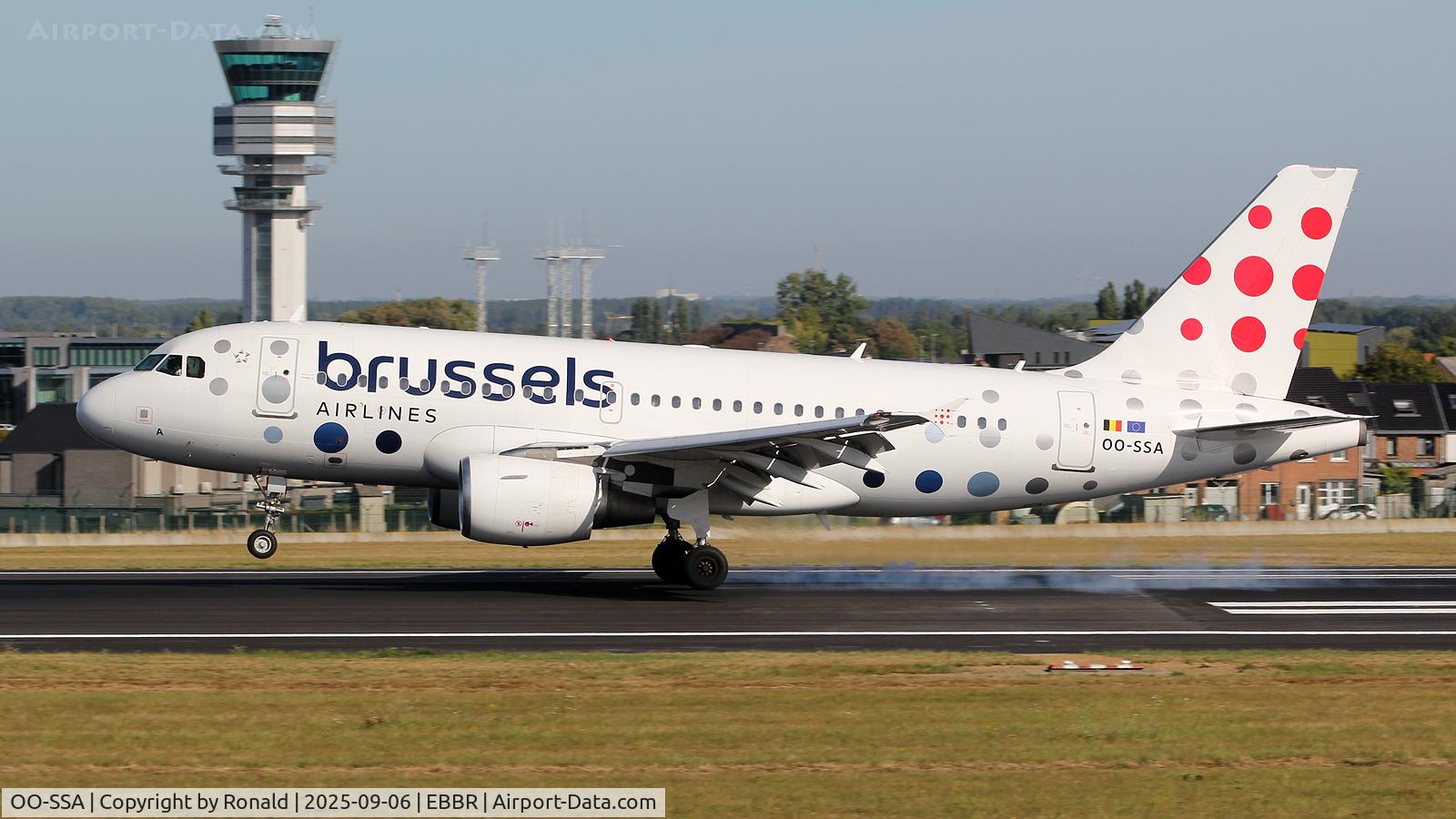 OO-SSA, 2005 Airbus A319-111 C/N 2392, at ebbr