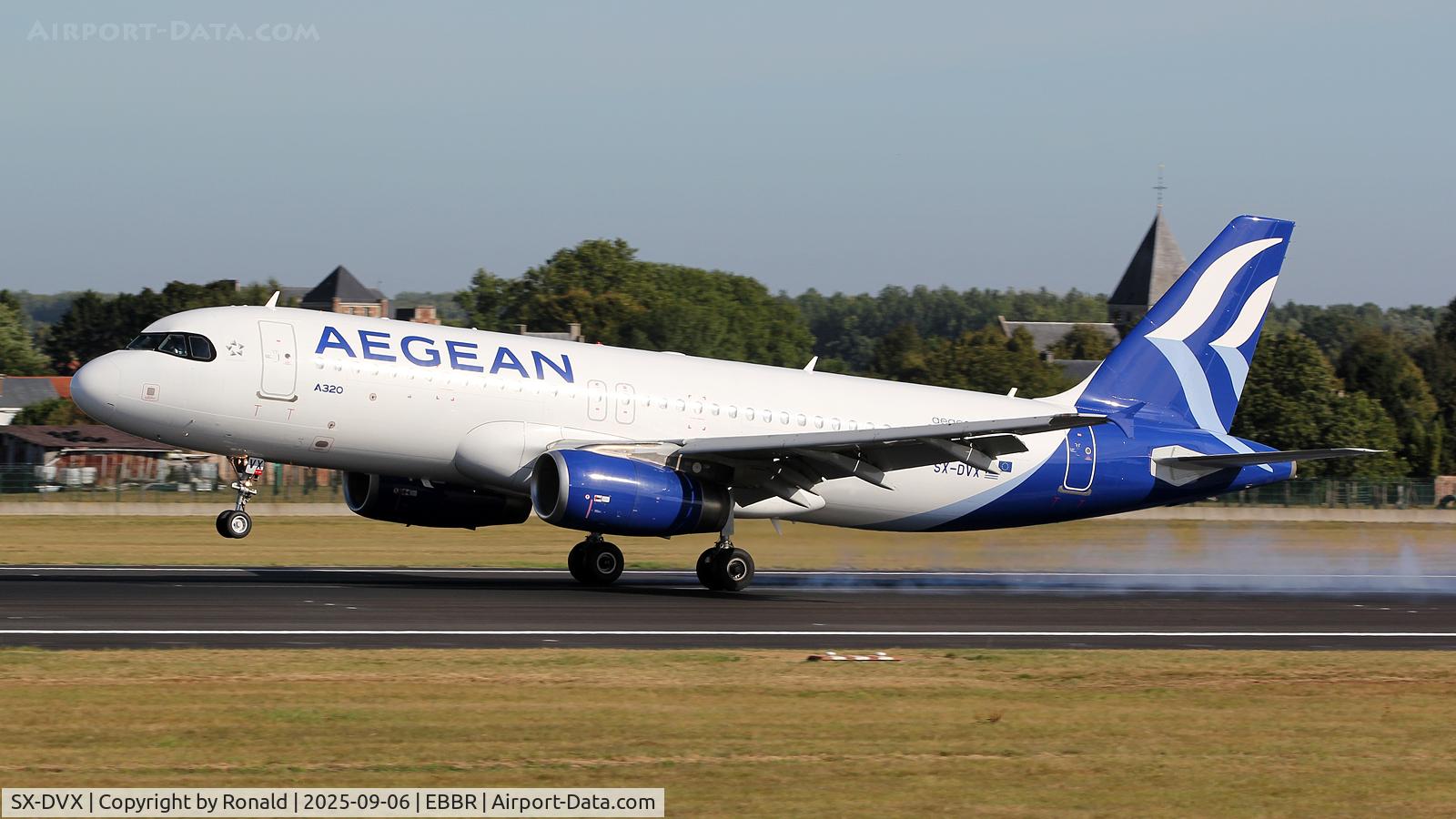 SX-DVX, 2009 Airbus A320-232 C/N 3829, at ebbr
