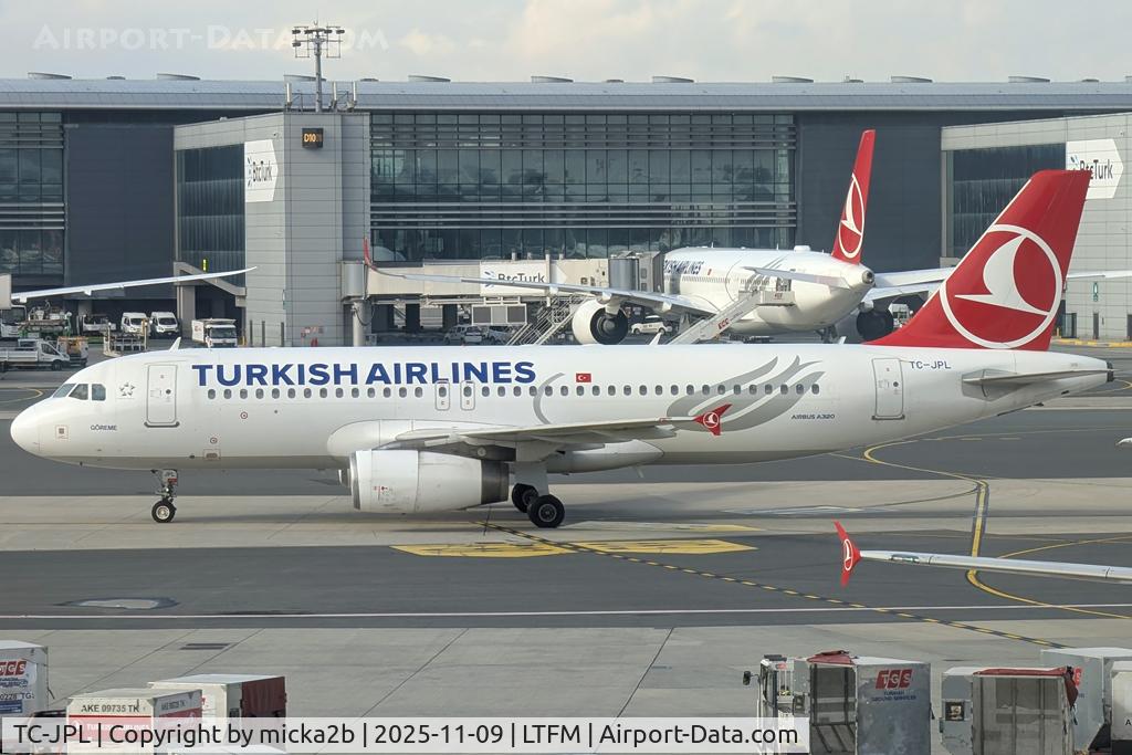TC-JPL, 2007 Airbus A320-232 C/N 3303, Taxiing