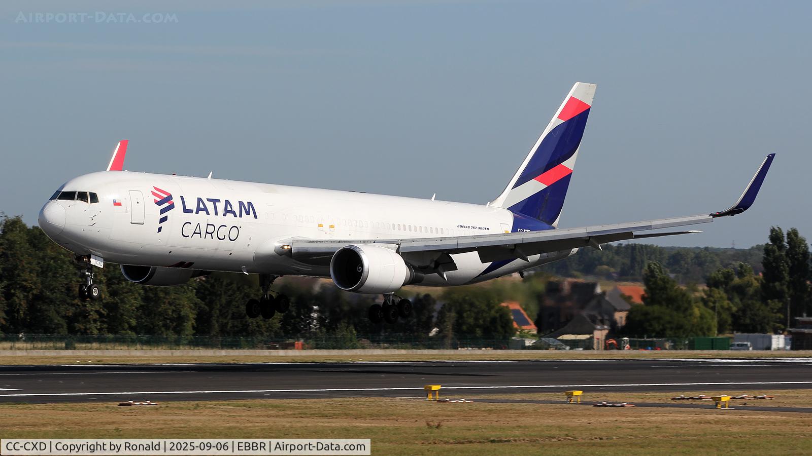 CC-CXD, 2008 Boeing 767-316/ER C/N 35697, at ebbr
