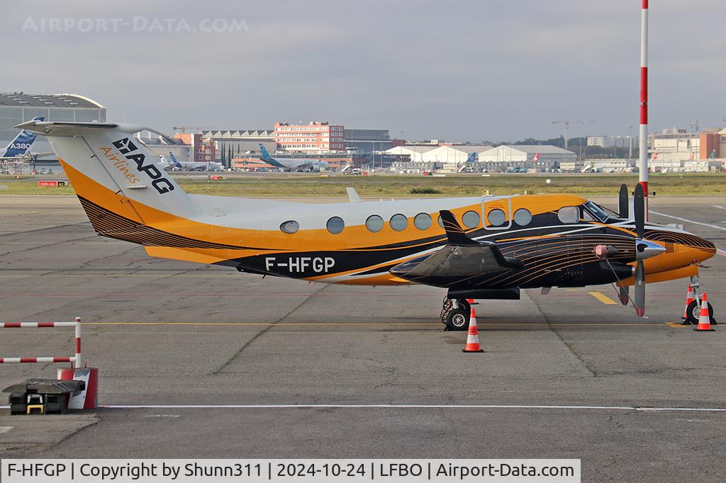 F-HFGP, 2010 Hawker Beechcraft 350i King Air C/N FL-702, Parked at the General Aviation area...