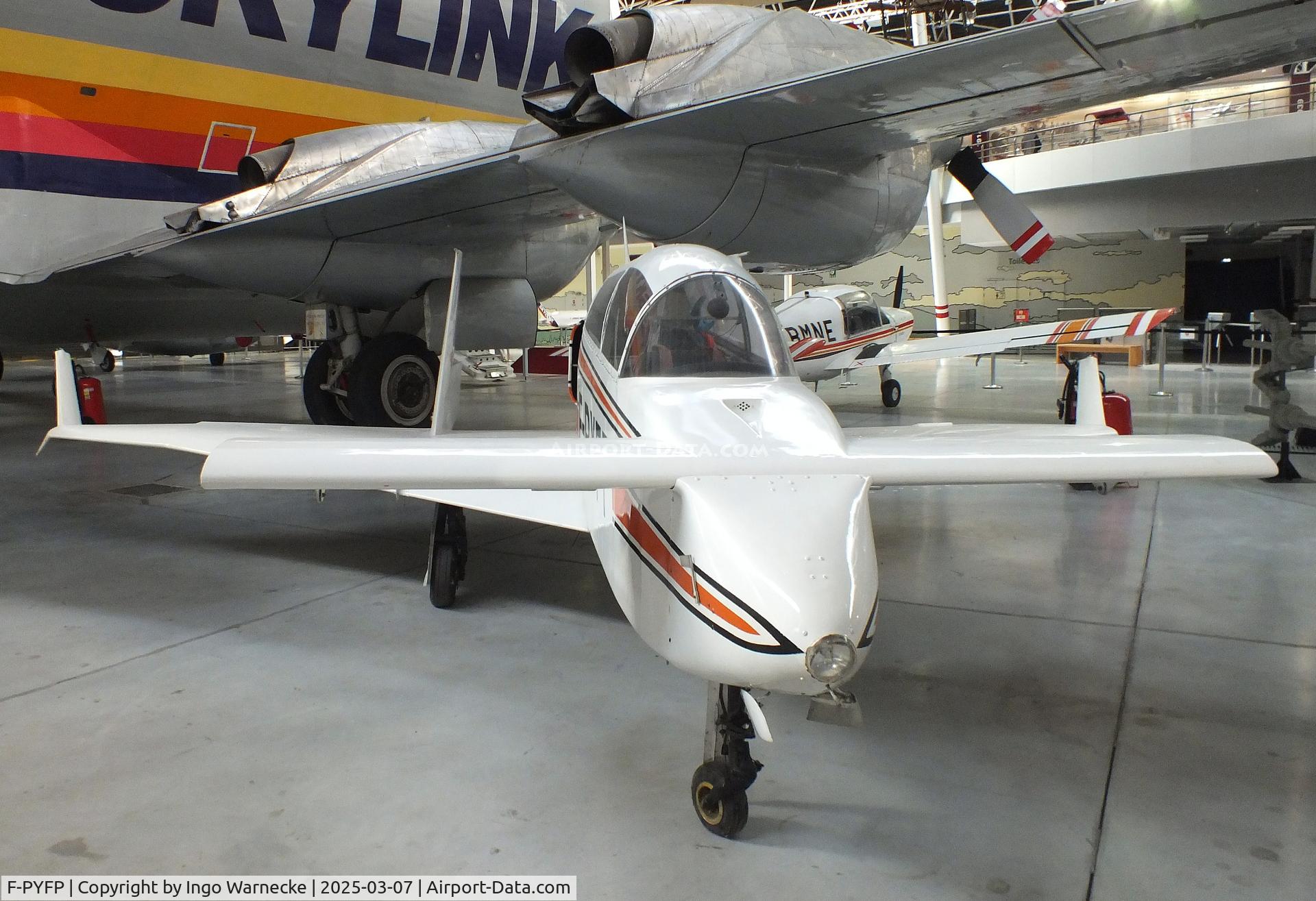 F-PYFP, 1979 Rutan VariViggen SP (Microstar) C/N 072, Rutan (Leo Chagnes) VariViggen / MicroStar (with 2 MicroTurbo jet engines) at the Aeroscopia, Blagnac (Toulouse)