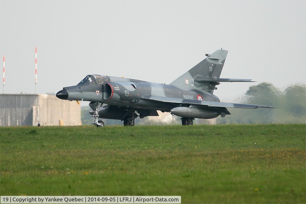 19, Dassault Super Etendard C/N 19, Dassault Super Etendard MER, Landivisiau Naval Air Base (LFRJ-LDV)