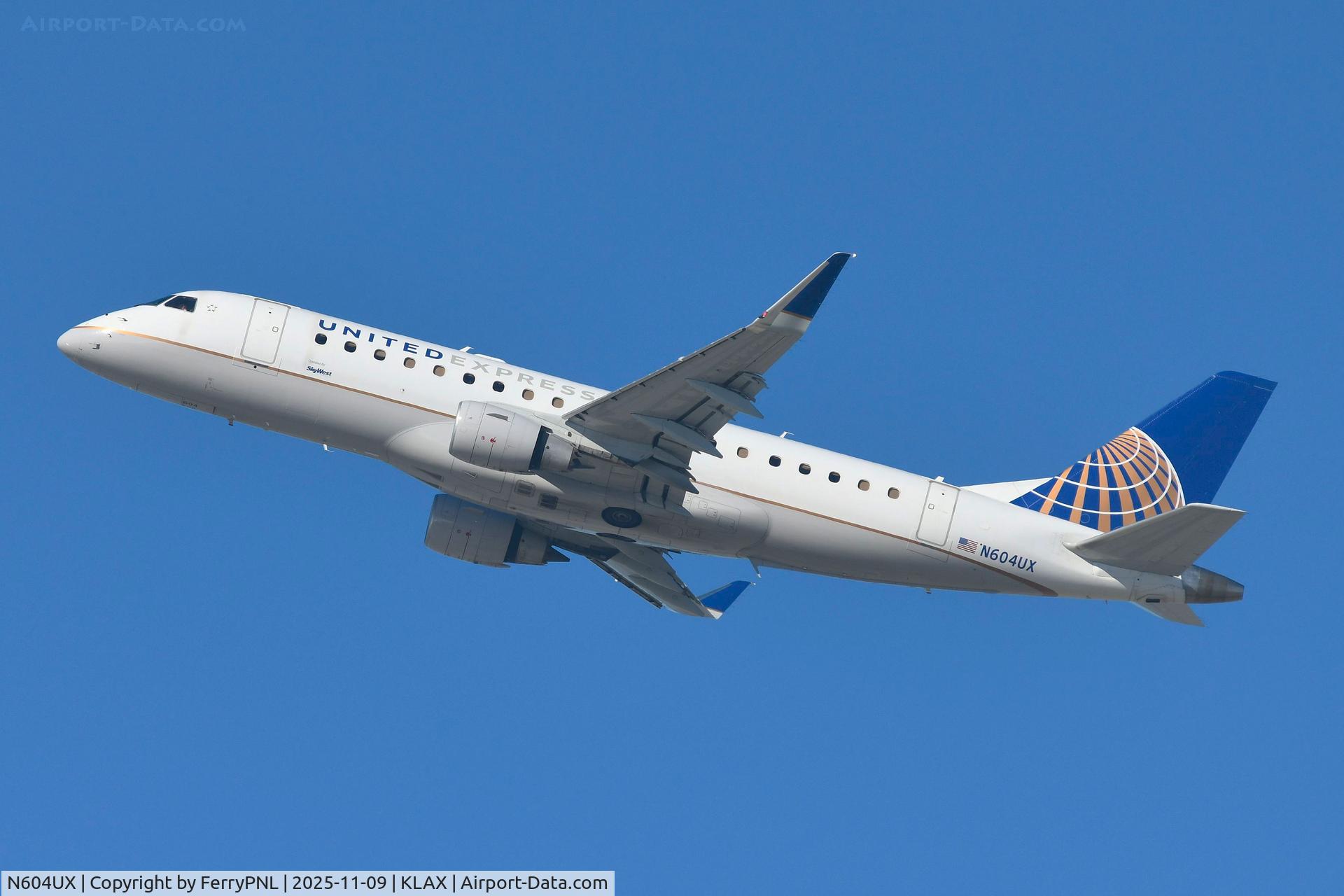 N604UX, 2019 Embraer 175LR (ERJ-170-200LR) C/N 17000798, Departure of United Express ERJ175