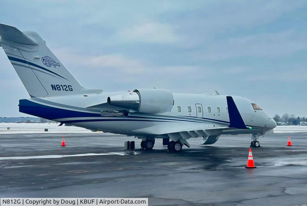 N812G, 1996 Canadair Challenger 604 (CL-600-2B16) C/N 5330, Bills logo on tail, on the ramp at BUF.