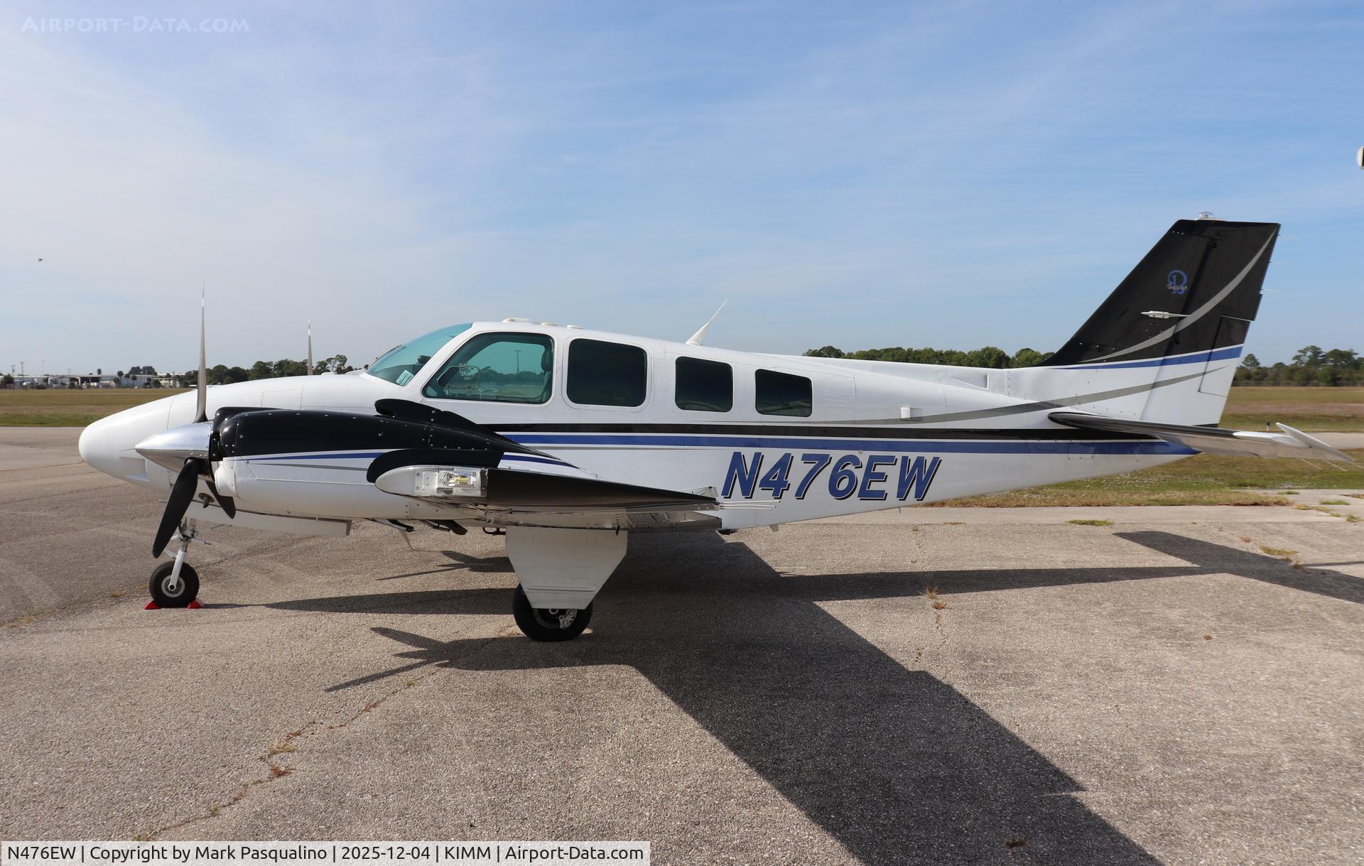 N476EW, 1996 Raytheon Aircraft Company 58 C/N TH-1797, Raytheon 58