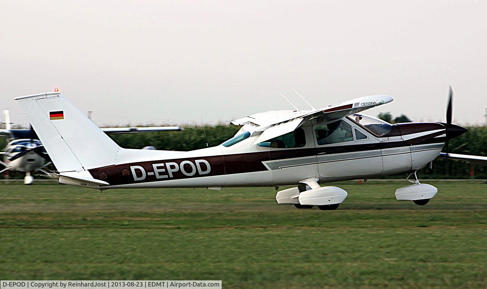 D-EPOD, 1978 Cessna 177B Cardinal C/N 17702729, Cessna Cardinal in early colors touching down at Tannkosh 2013