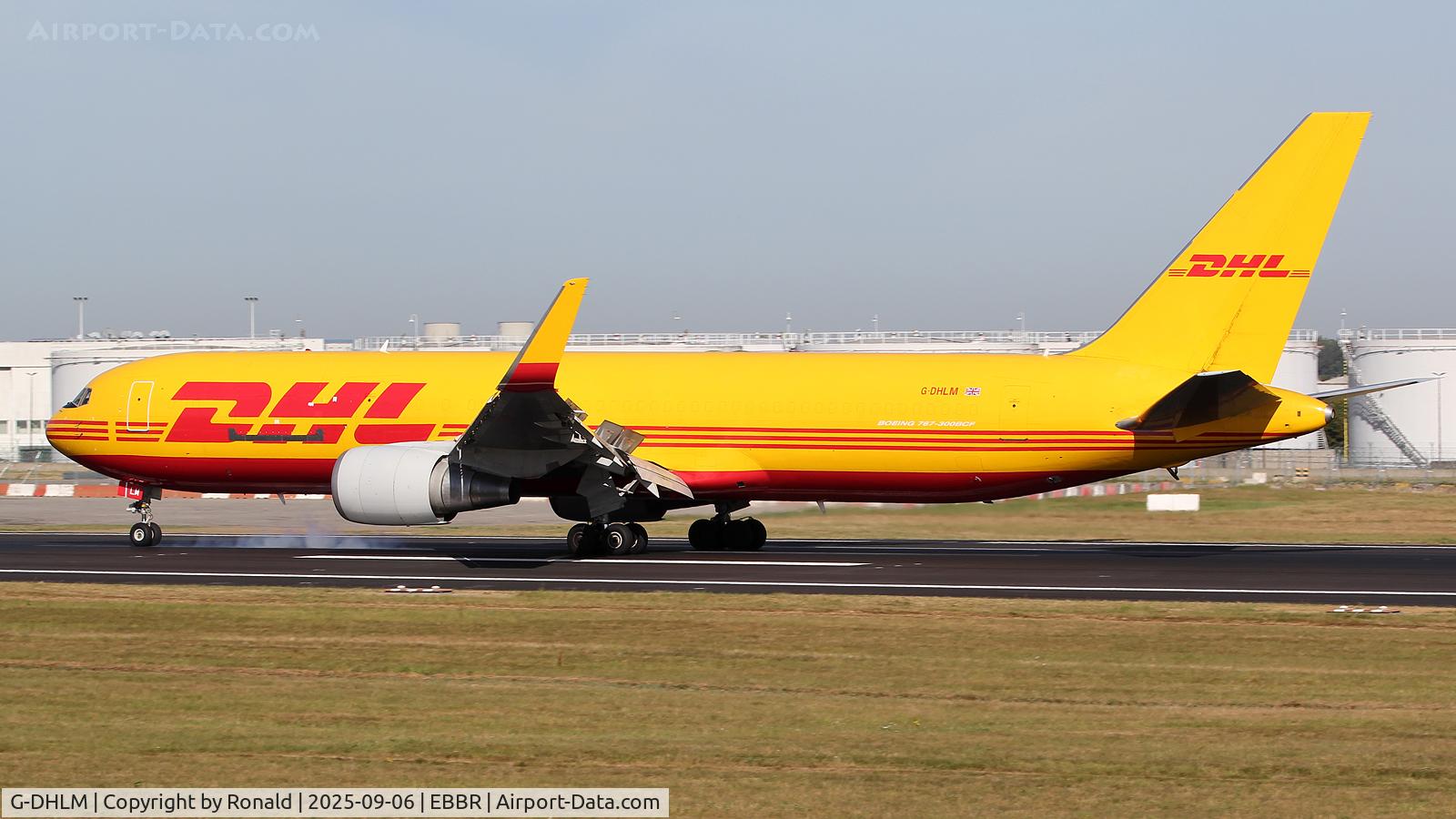 G-DHLM, 1995 Boeing 767-324/ER C/N 27392, at ebbr