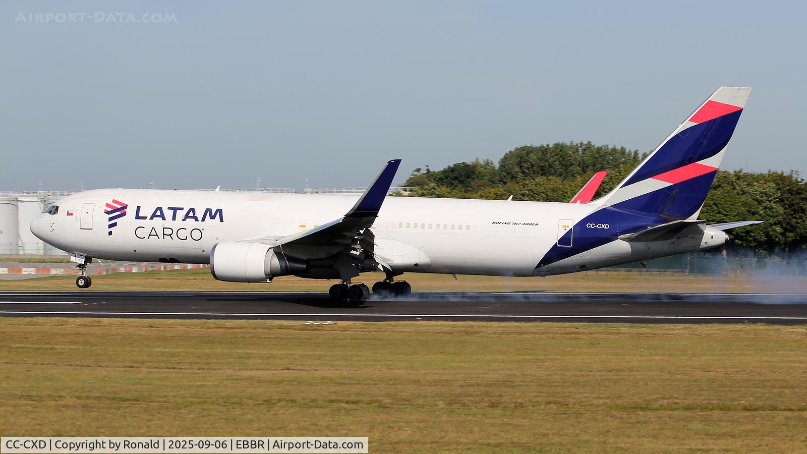 N1, 1988 Gulfstream Aerospace G-IV C/N 1071, at ebbr