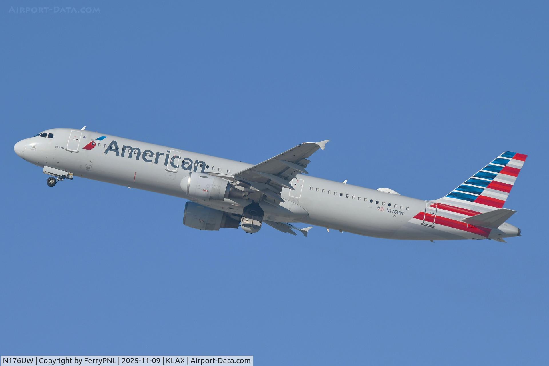 N176UW, 2001 Airbus A321-211 C/N 1499, American A321