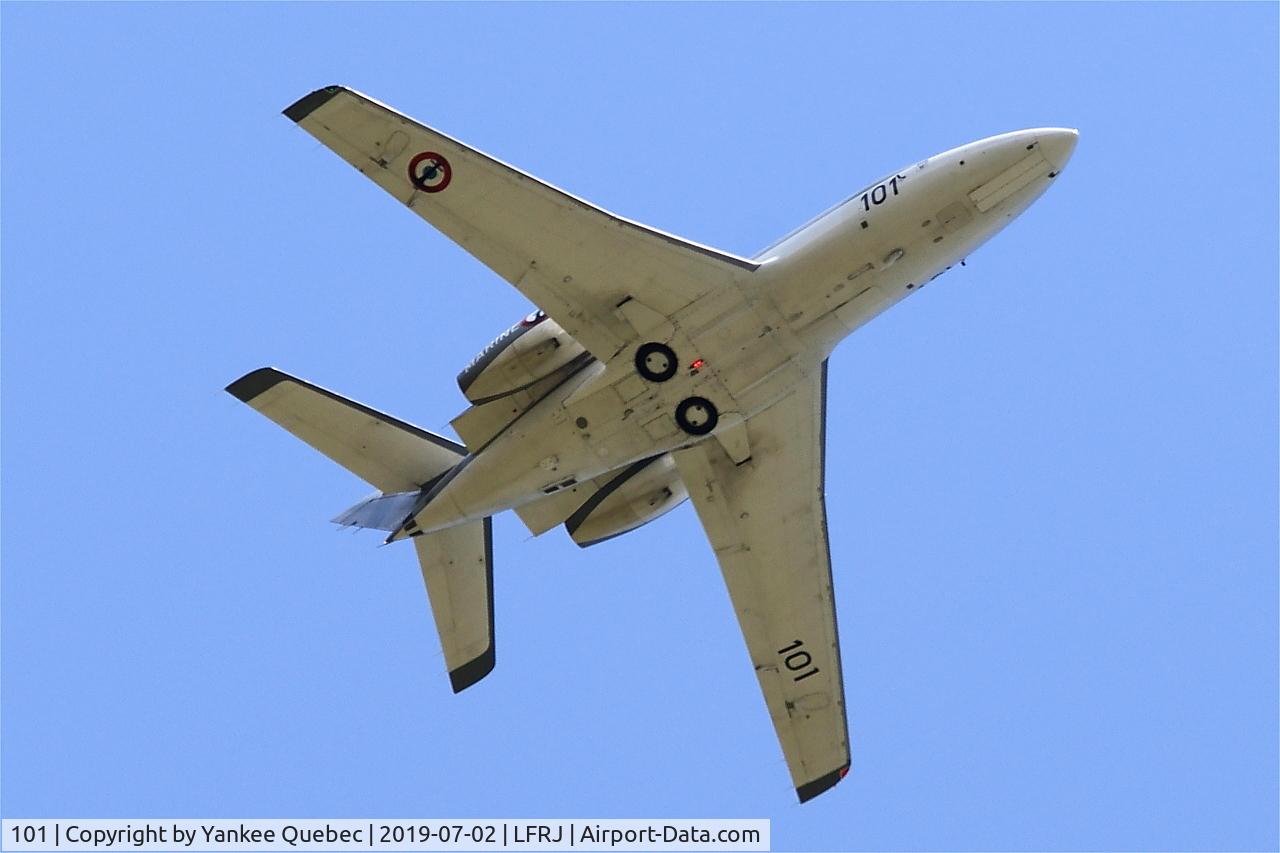 101, 1977 Dassault Falcon 10MER C/N 101, Dassault Falcon 10 MER, Landivisiau Naval Air Base (LFRJ-LDV)