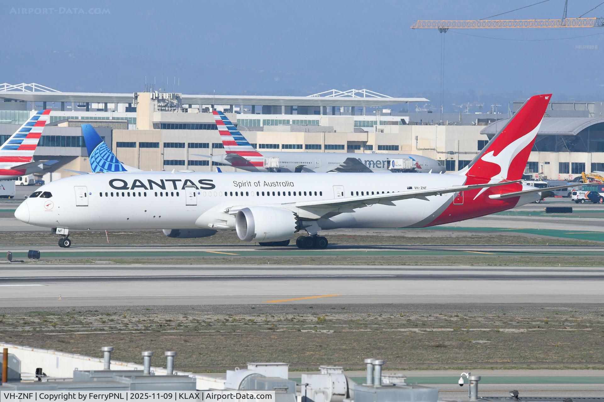 VH-ZNF, 2018 Boeing 787-9 Dreamliner C/N 36239, 