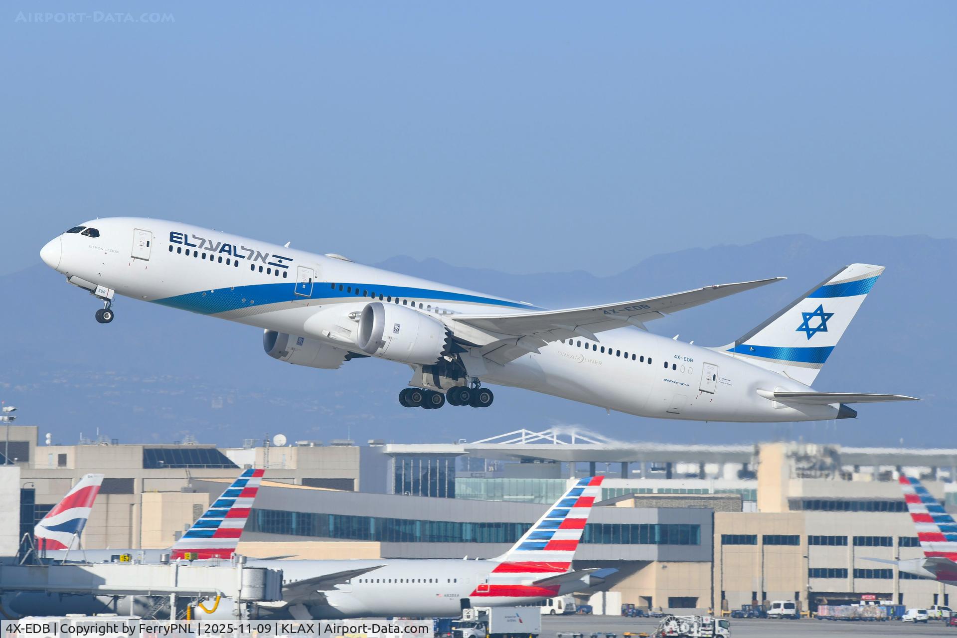 4X-EDB, 2017 Boeing 787-9 Dreamliner Dreamliner C/N 42117, ELAL B789 Taking-off