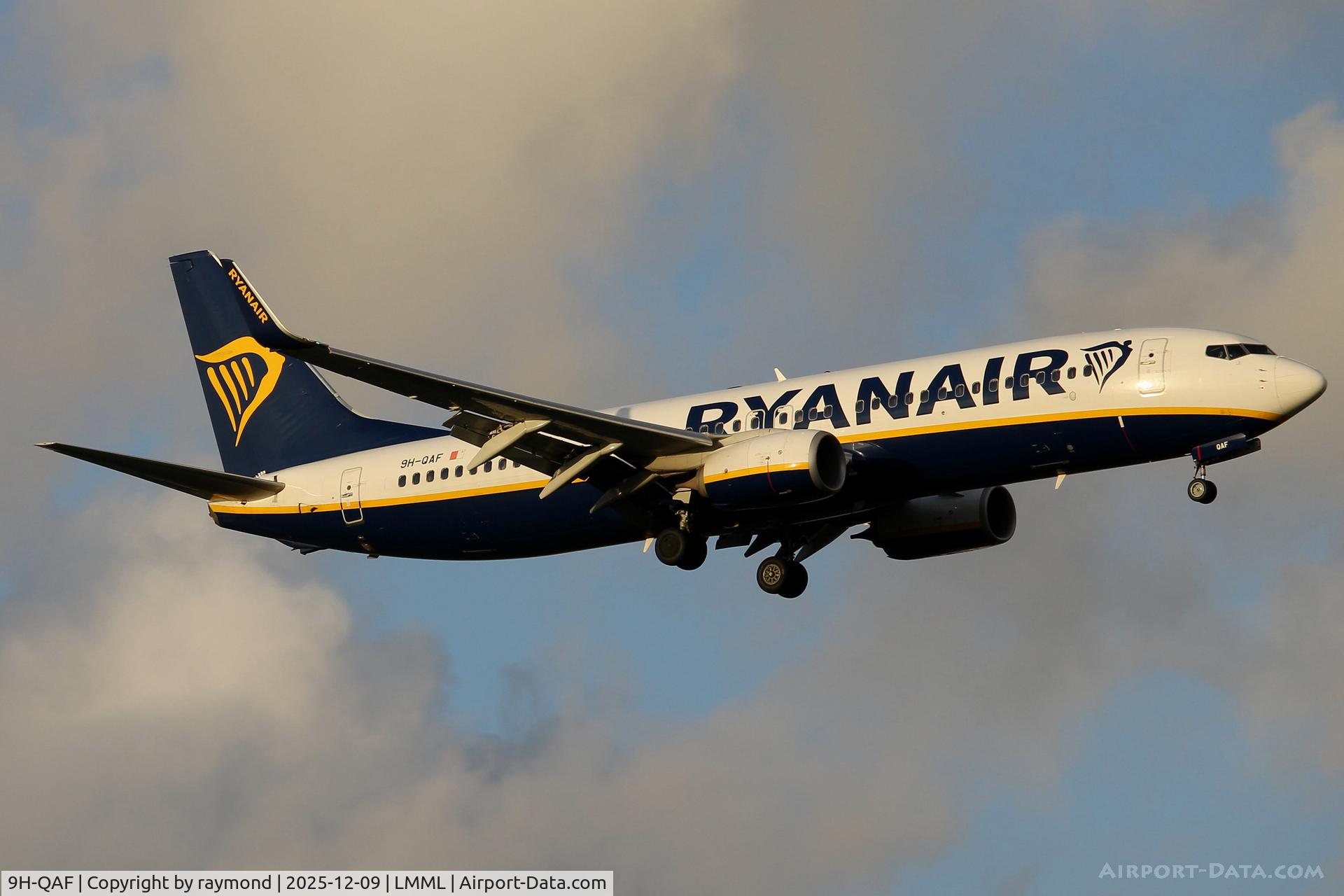 9H-QAF, 2018 Boeing 737-8AS C/N 44811, Boeing 737- 8AS reg 9H-QAF of Malta Air on final approach for RW13, landing in Malta.