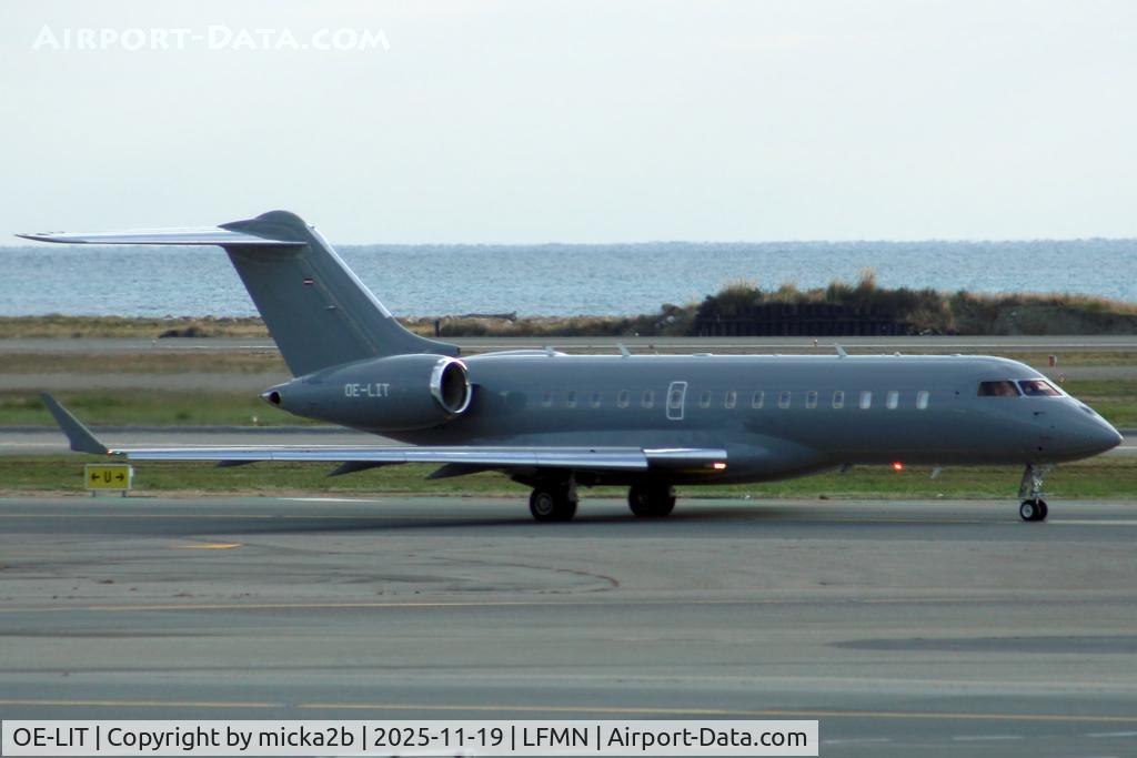 OE-LIT, 2013 Bombardier Global 6000 C/N 9548, Taxiing